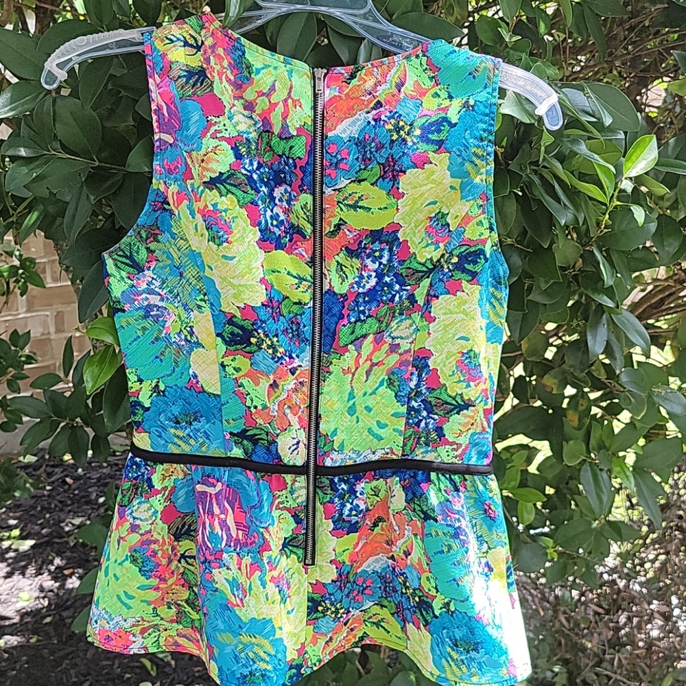 Vintage Peplum floral cut Sleeveless top with zipper. Total BARBIE VIBE!!! NEW - Picture 4 of 8